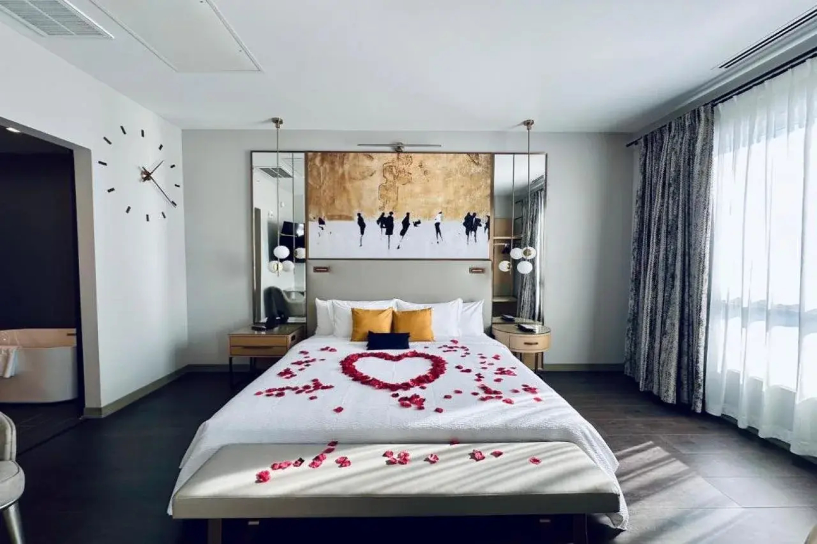 Chez Hotel Arlington Heights