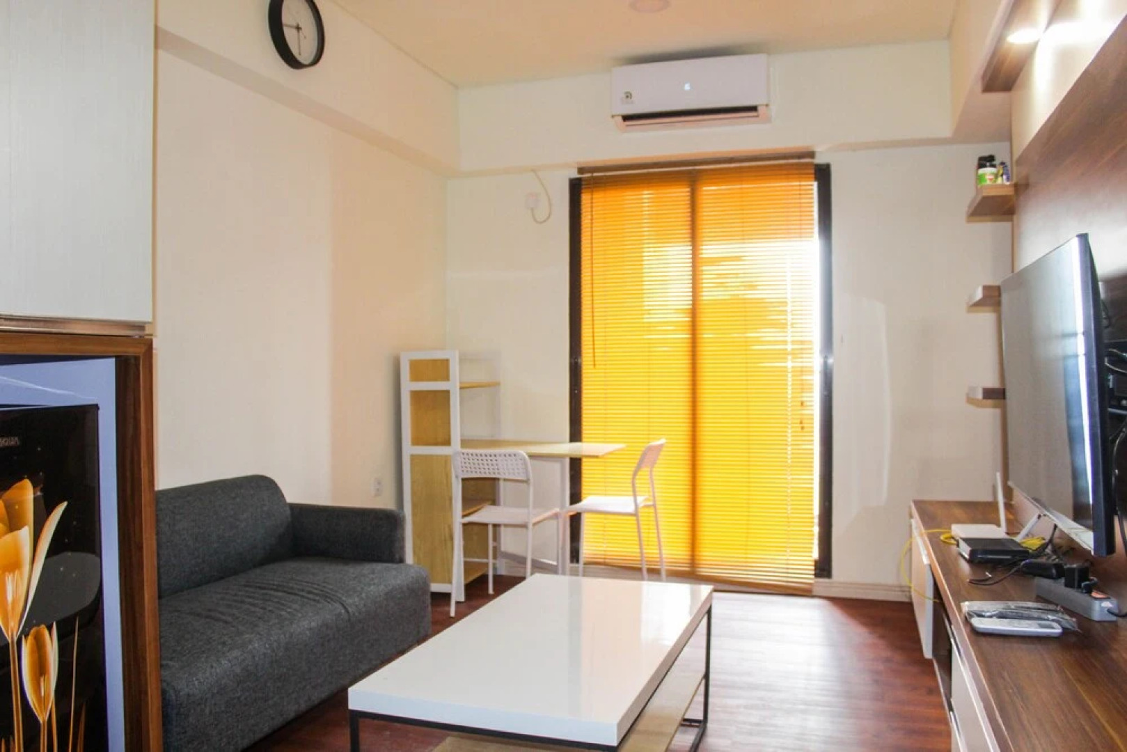 Modern Comfy 3BR Meikarta Apartment