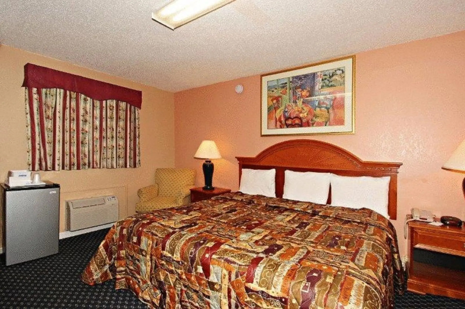 Regal Inn & Suites
