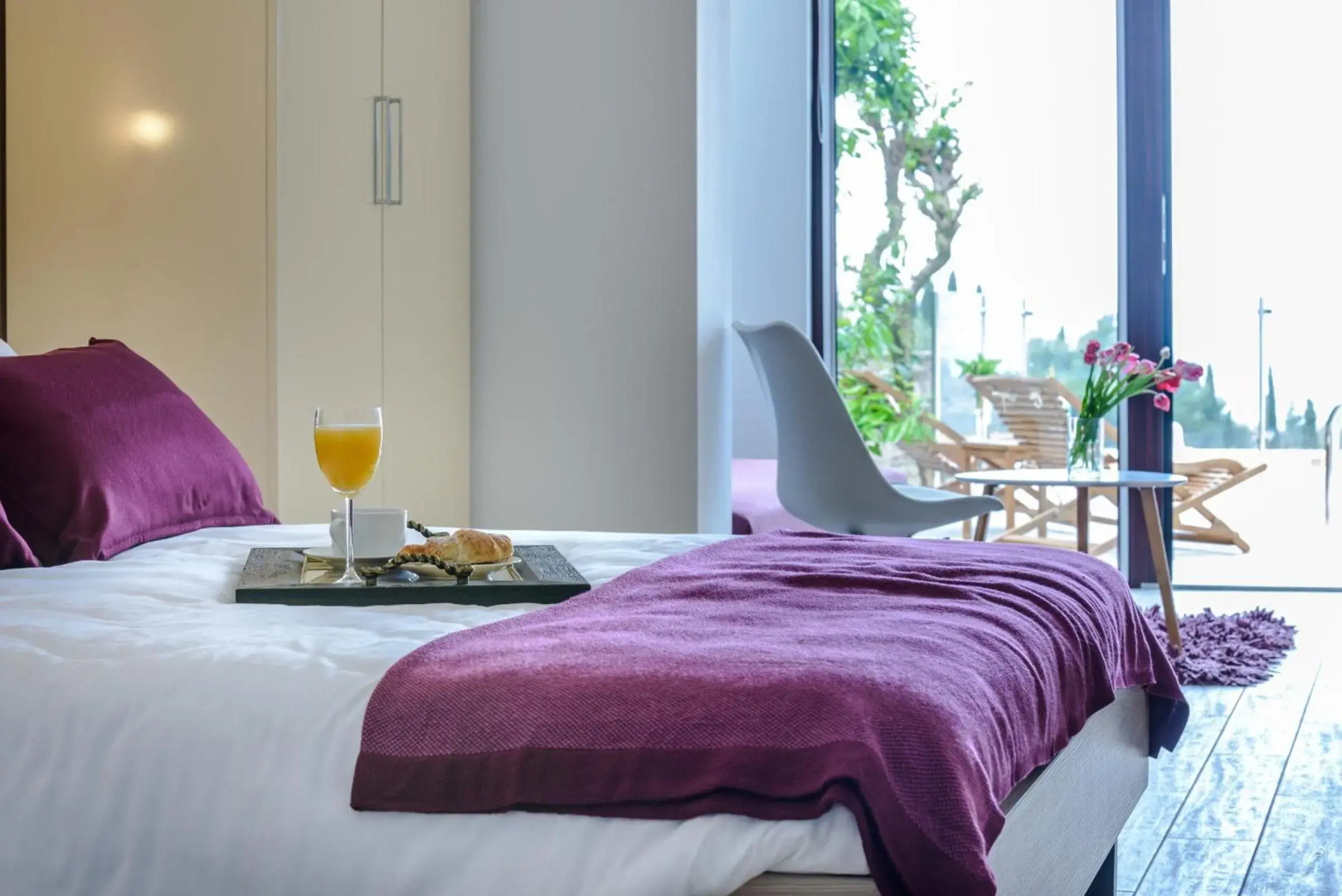 Tandem Apartments with Swimming pool