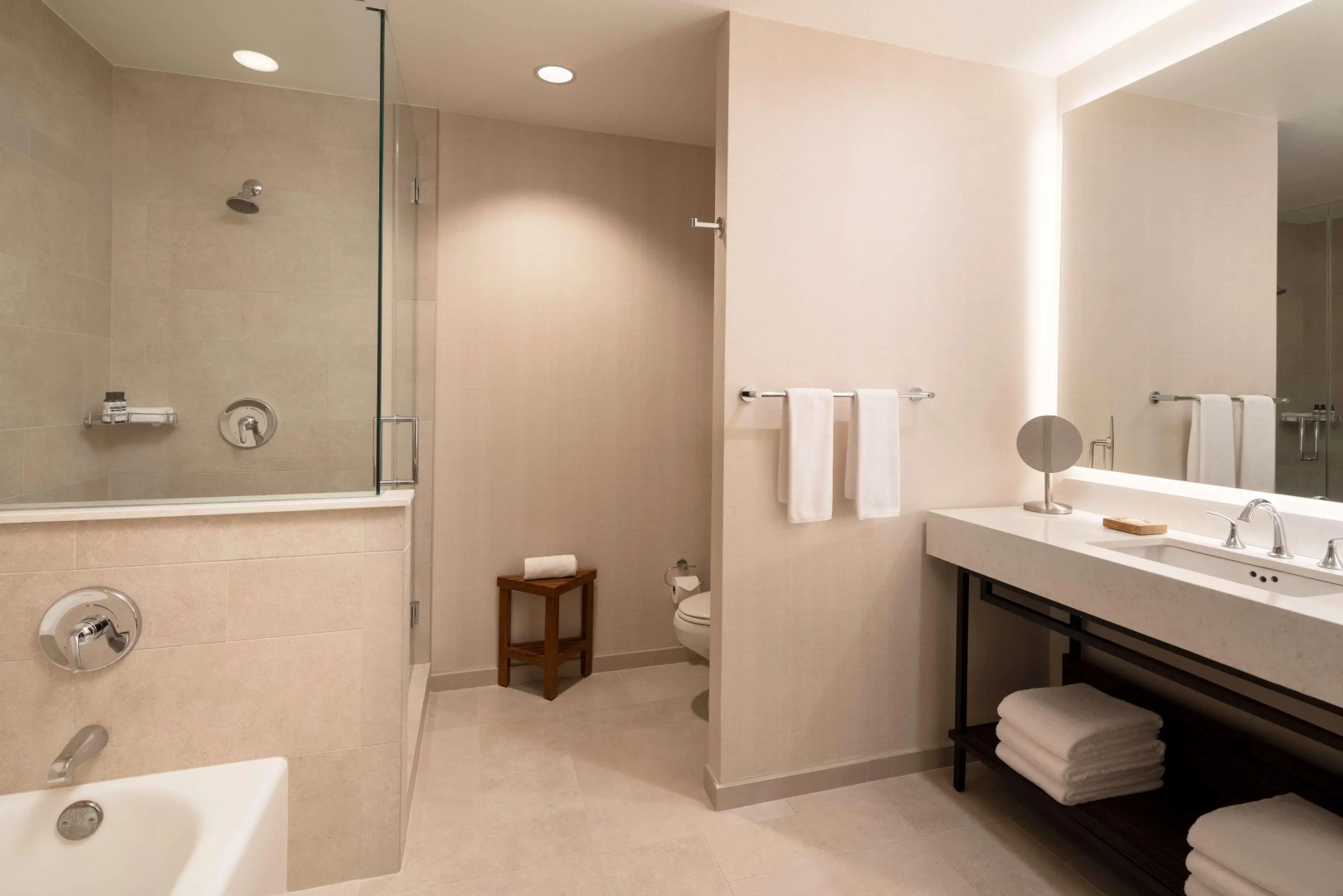 Hyatt Regency Lost Pines Resort and Spa