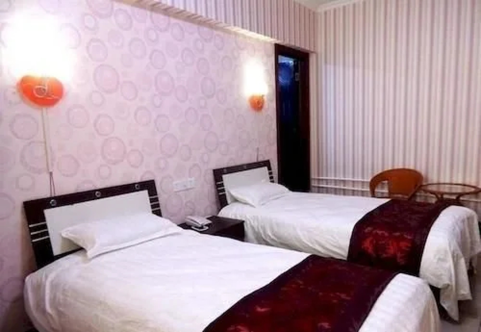 Xincheng Express Hotel Luoyang Railway Station