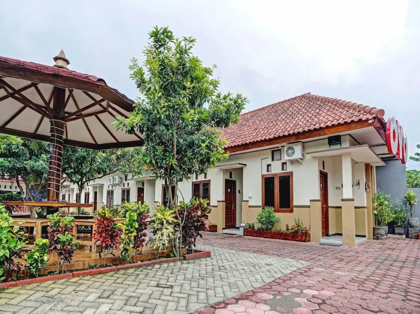 Sakinah Family Residence by OYO Rooms