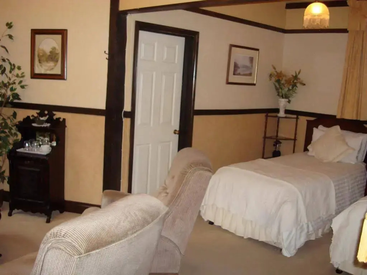 School Lodge Country Guesthouse