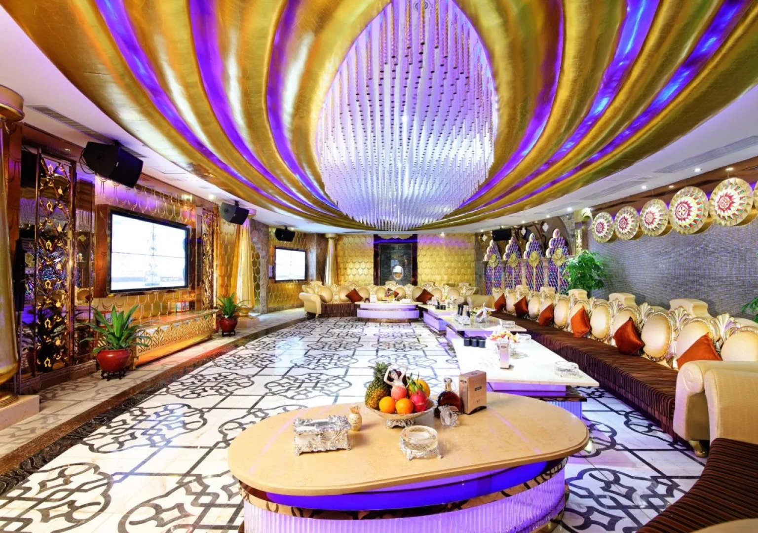 Royal Mediterranean Hotel