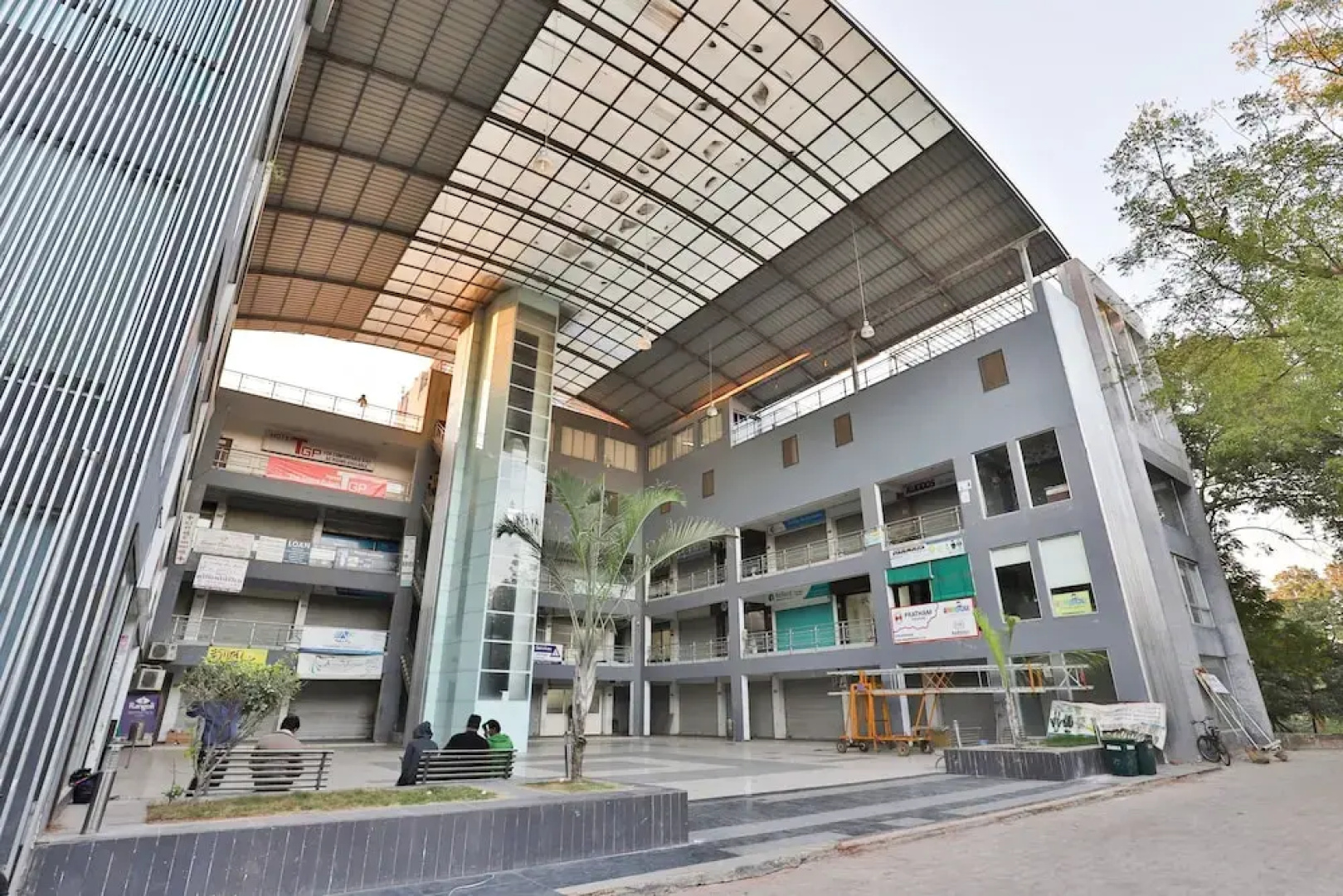 OYO 2389 Hotel The Grand Pritam