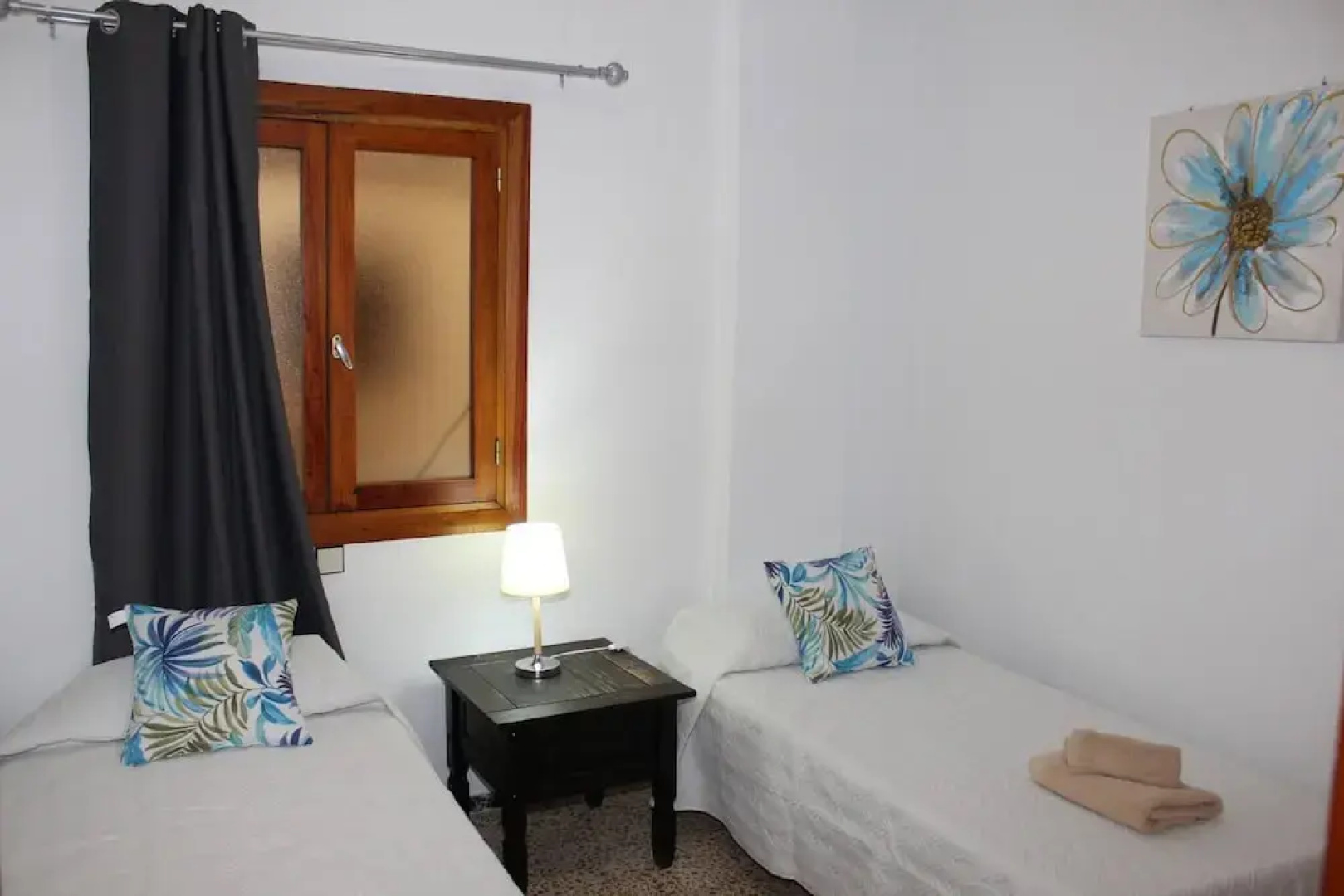 Room Rental In Central Flat In Puerto Del Rosario