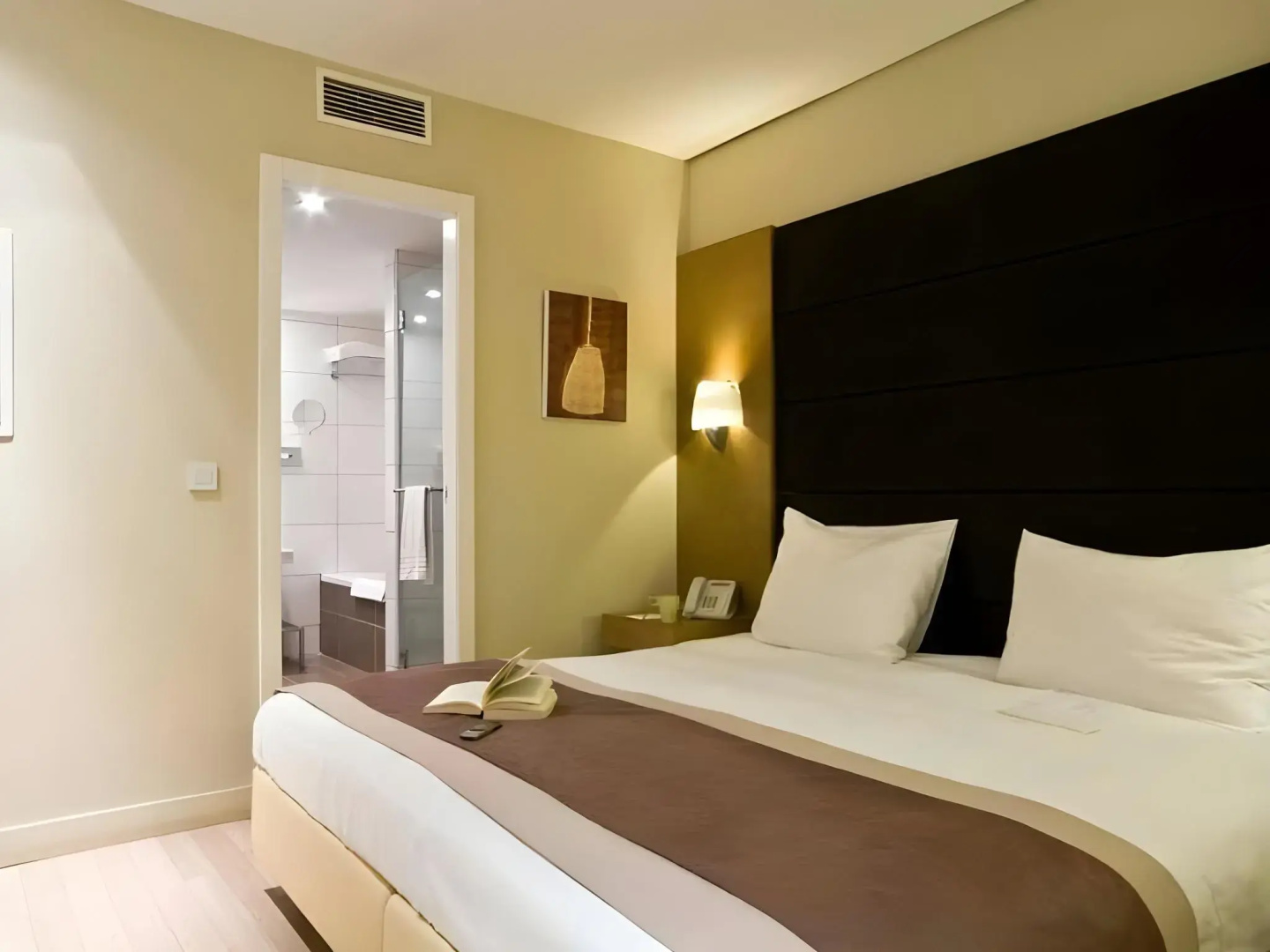 B-aparthotel Grand Place