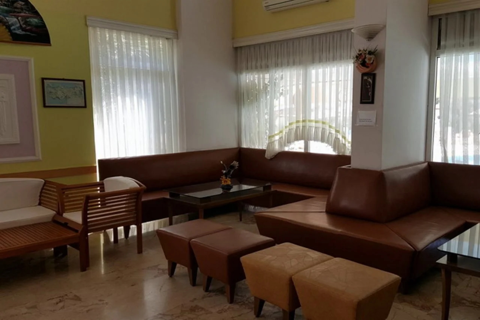 Golden Moon Apart Hotel