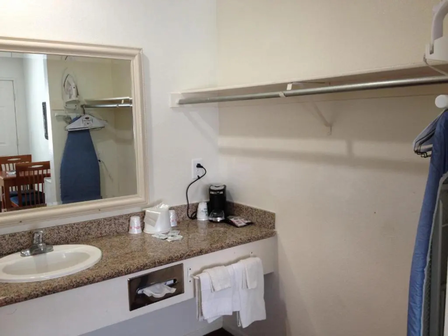 Scottish Inns Long Beach