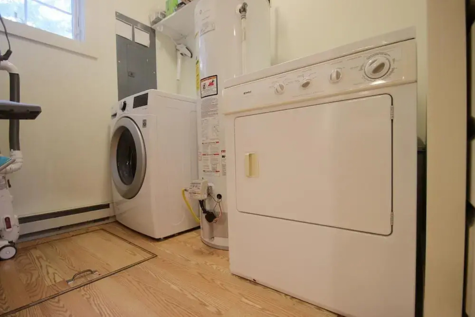 3314 Highland Ave. 4 Bedroom Home by RedAwning