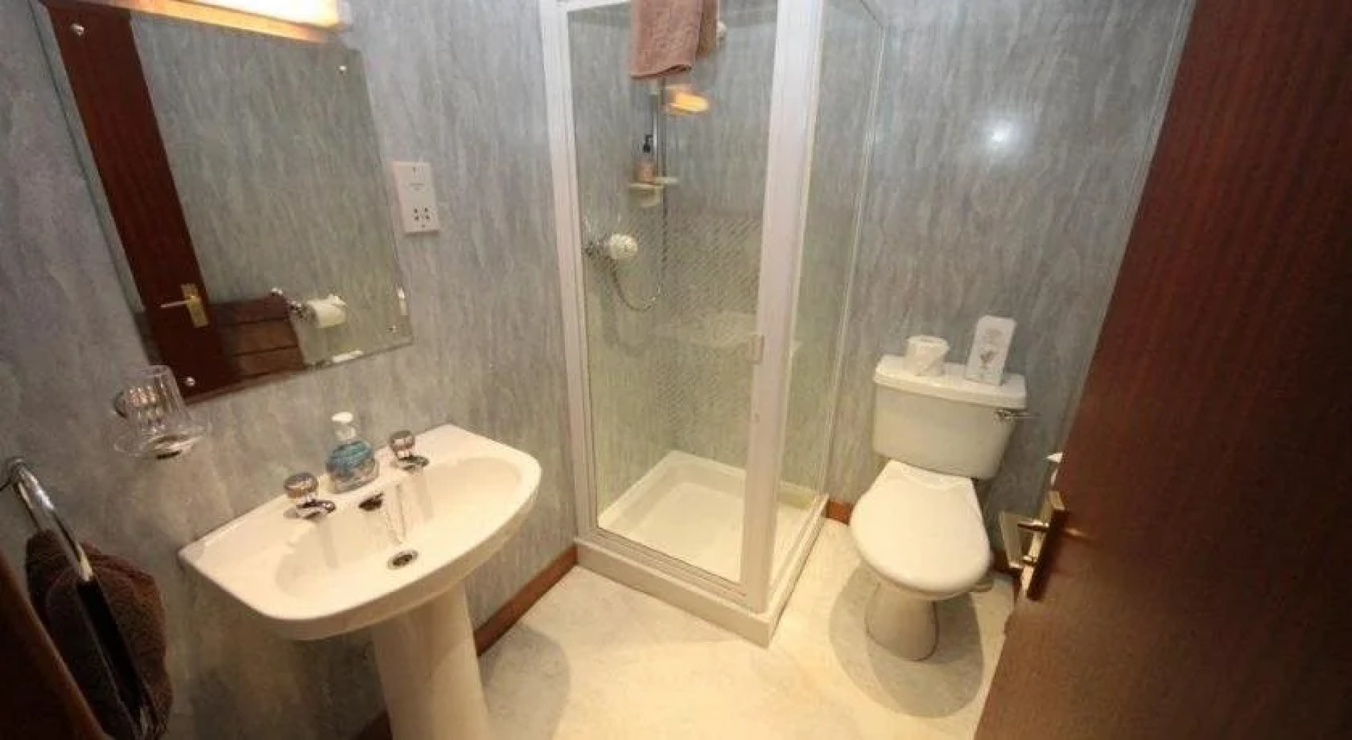 Stronchreggan View Guest House