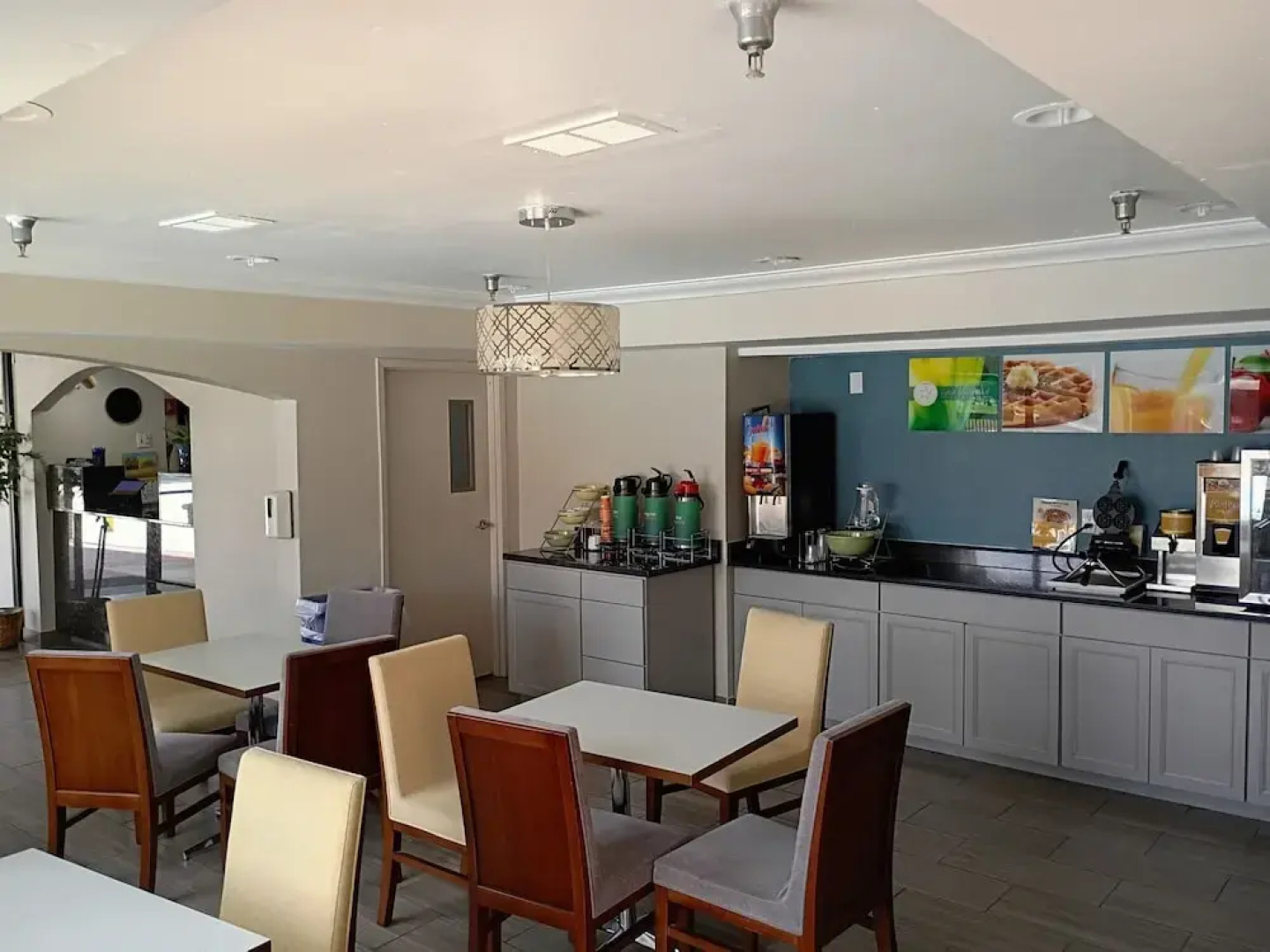 Days Inn - Priceville