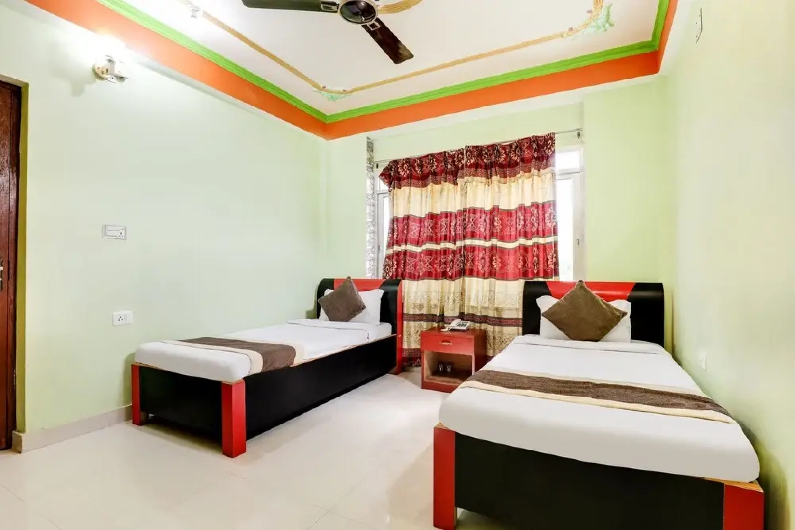 SPOT ON 545 Ghatal Hotel