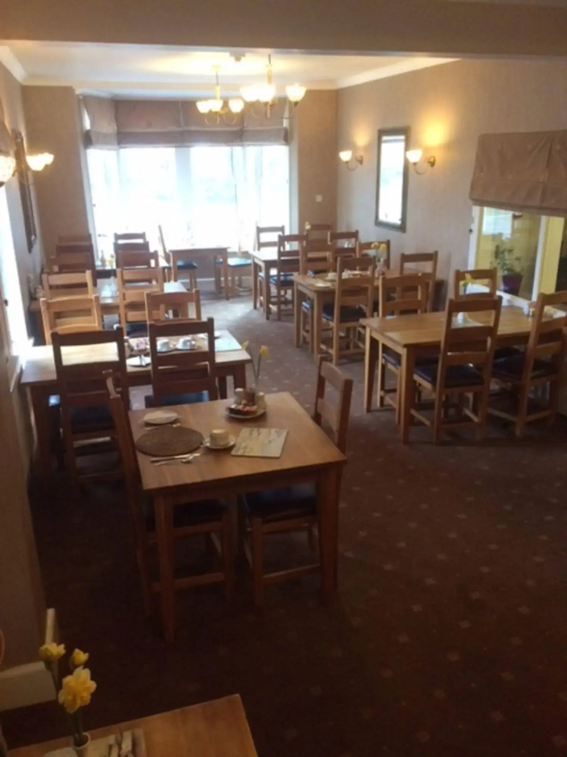 Pine Lodge Hotel