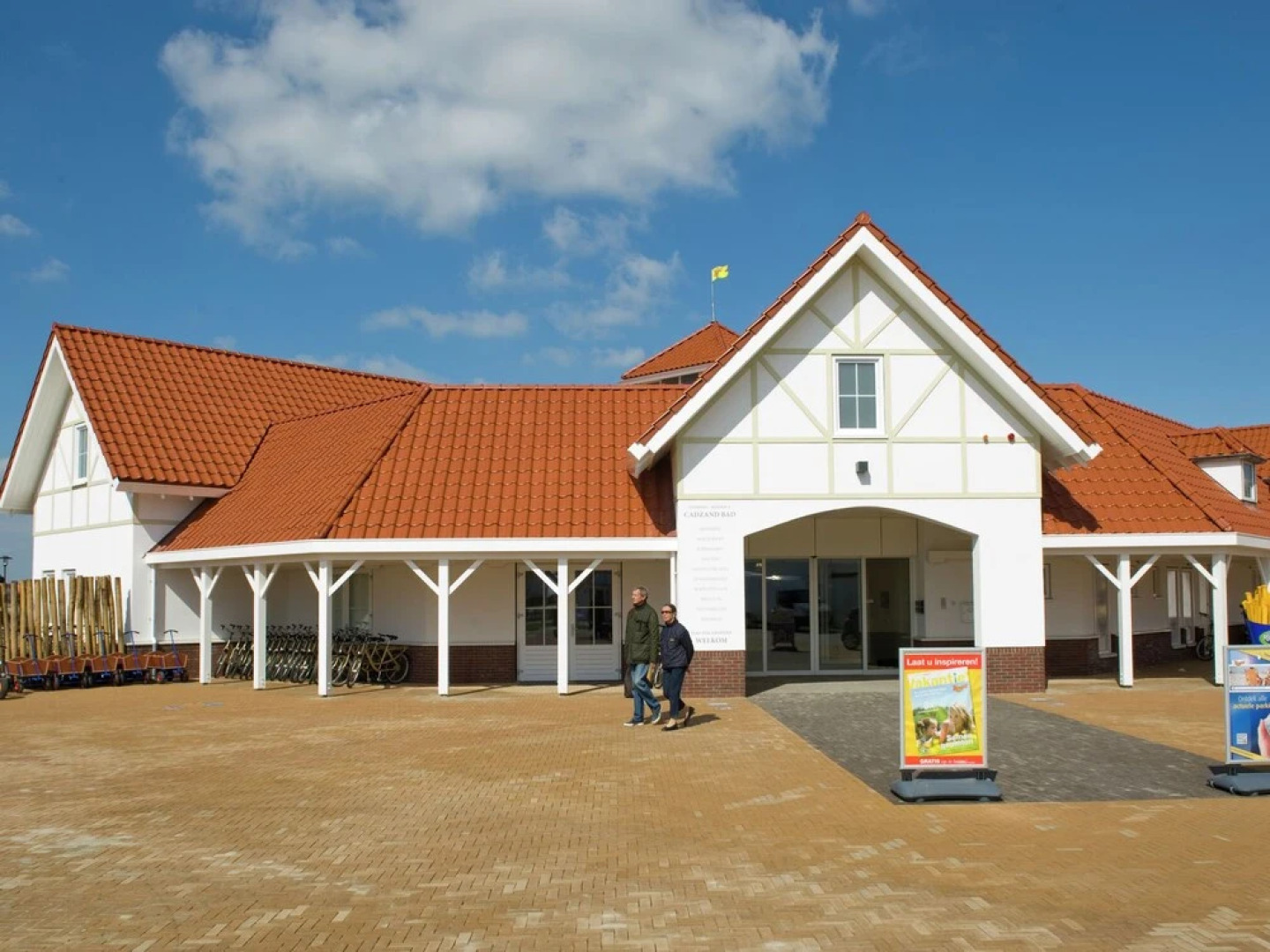 Detached Villa with Two Bathrooms, 400 M. From the Beach