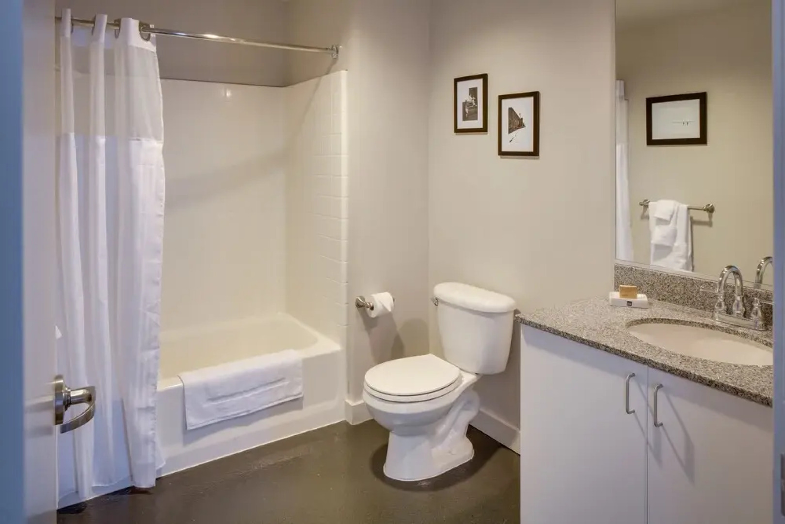 Stay Alfred on 6th Avenue