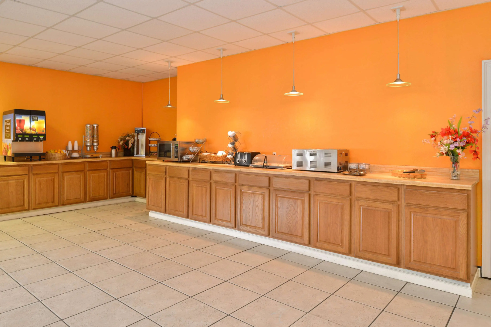 Americas Best Value Inn Tulsa at I-44