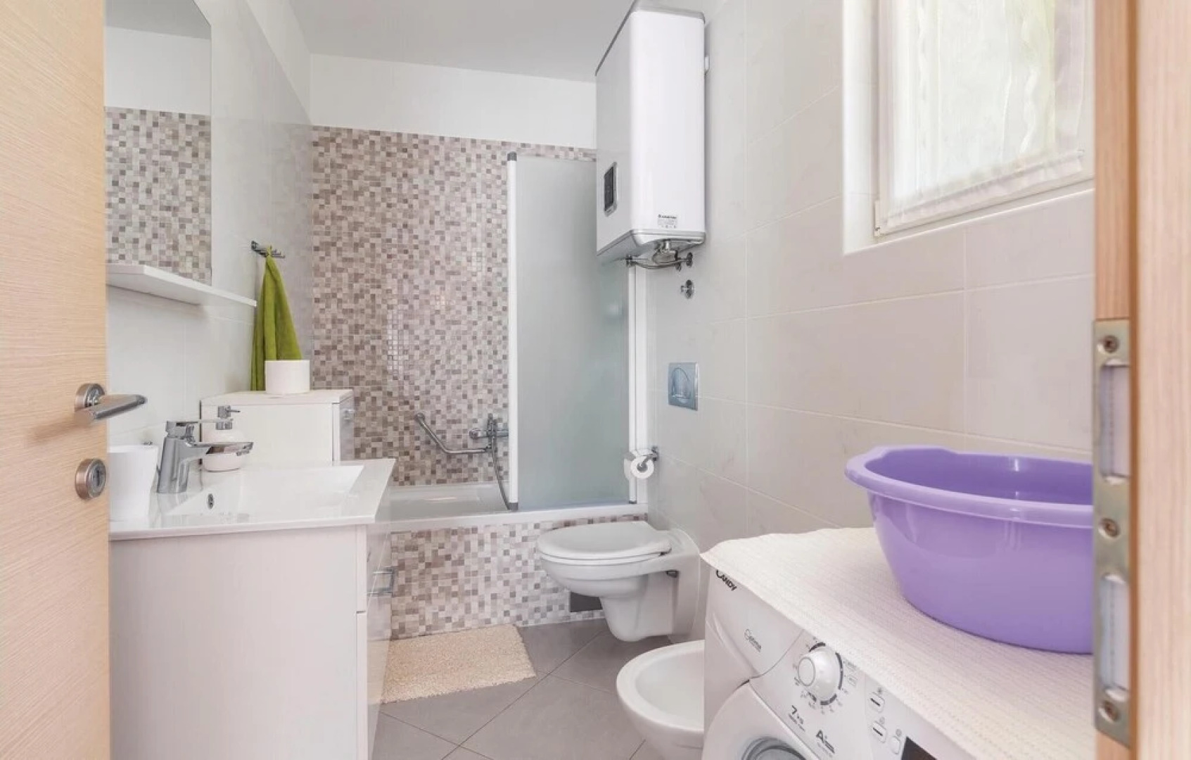 Nice Home in Peruski With Wifi and 2 Bedrooms