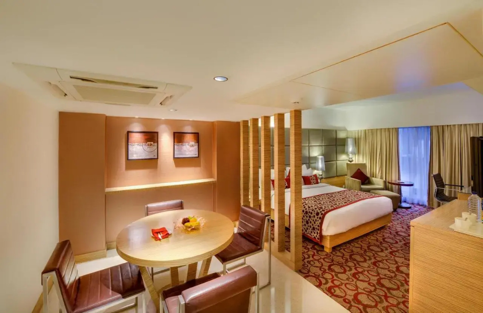 Pride Plaza Hotel, Ahmedabad