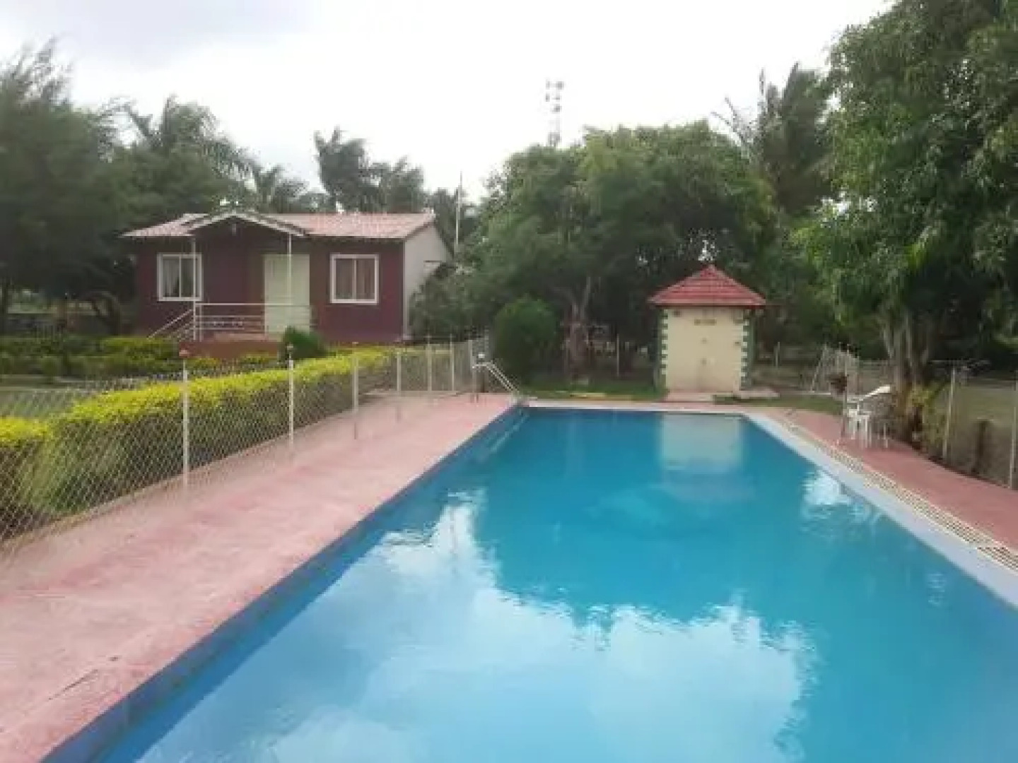 Naturals Resort Devlali