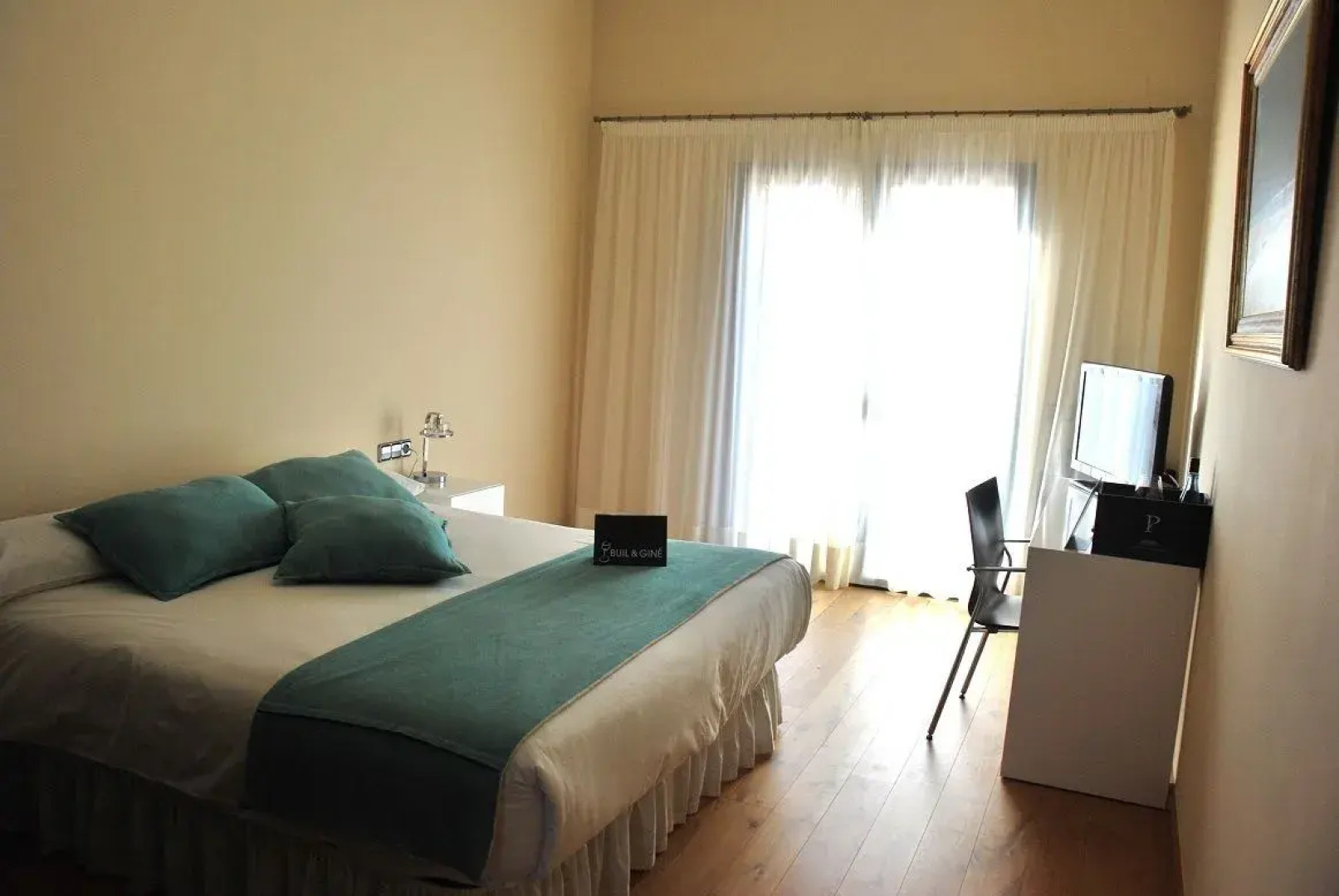 Buil & Gine Wine Hotel