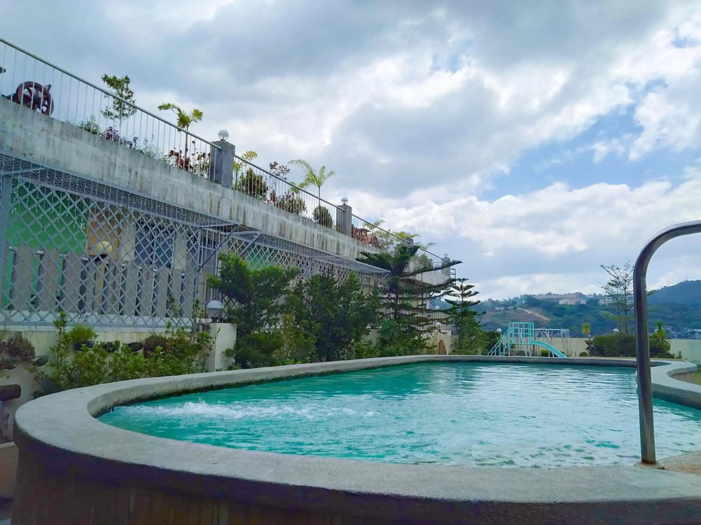 26 GARDEN Deck with a VIEW