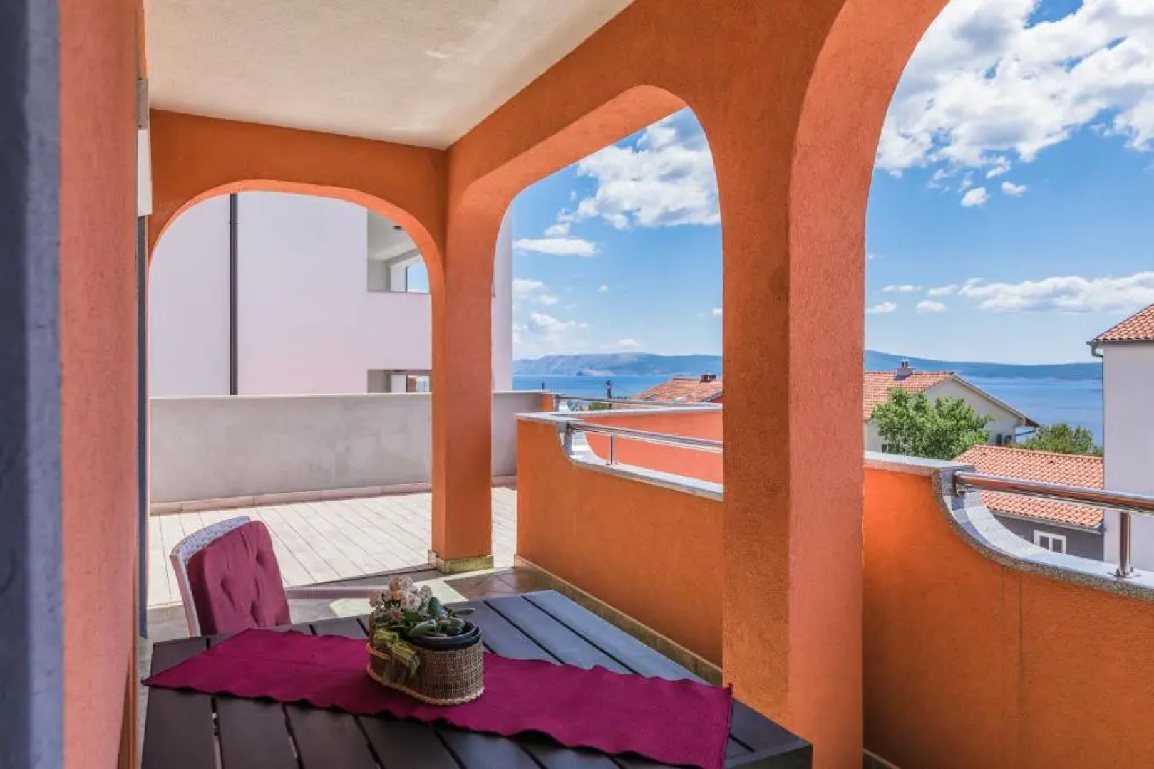 Apartments Mikanović