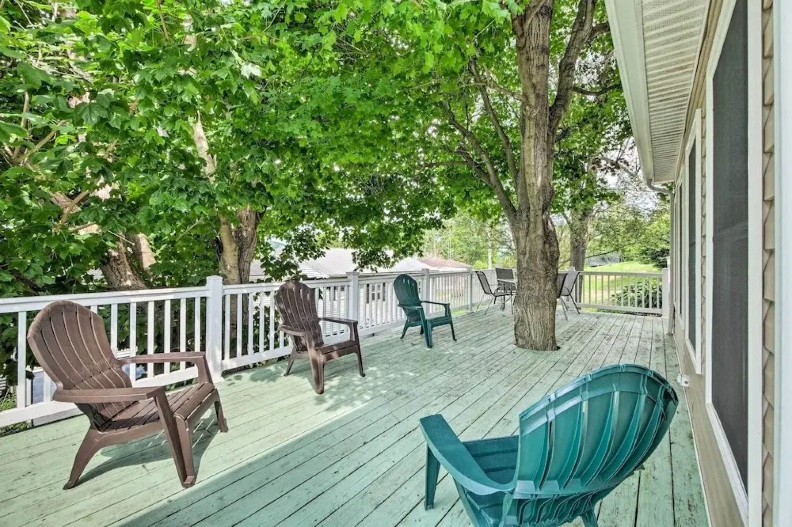 'the Shady Cottage' Millersburg Getaway w/ Deck