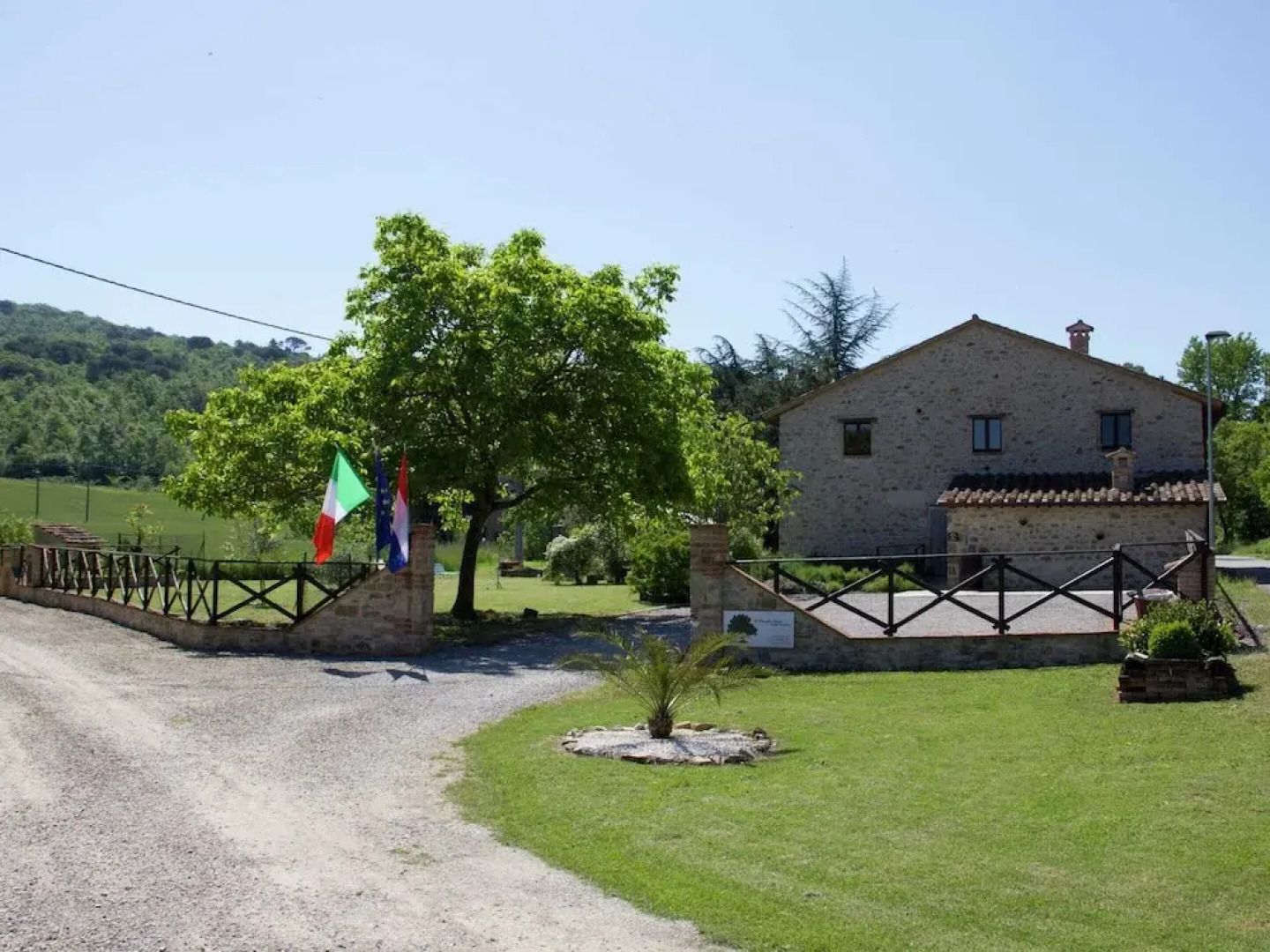 Stay With Local Flavors