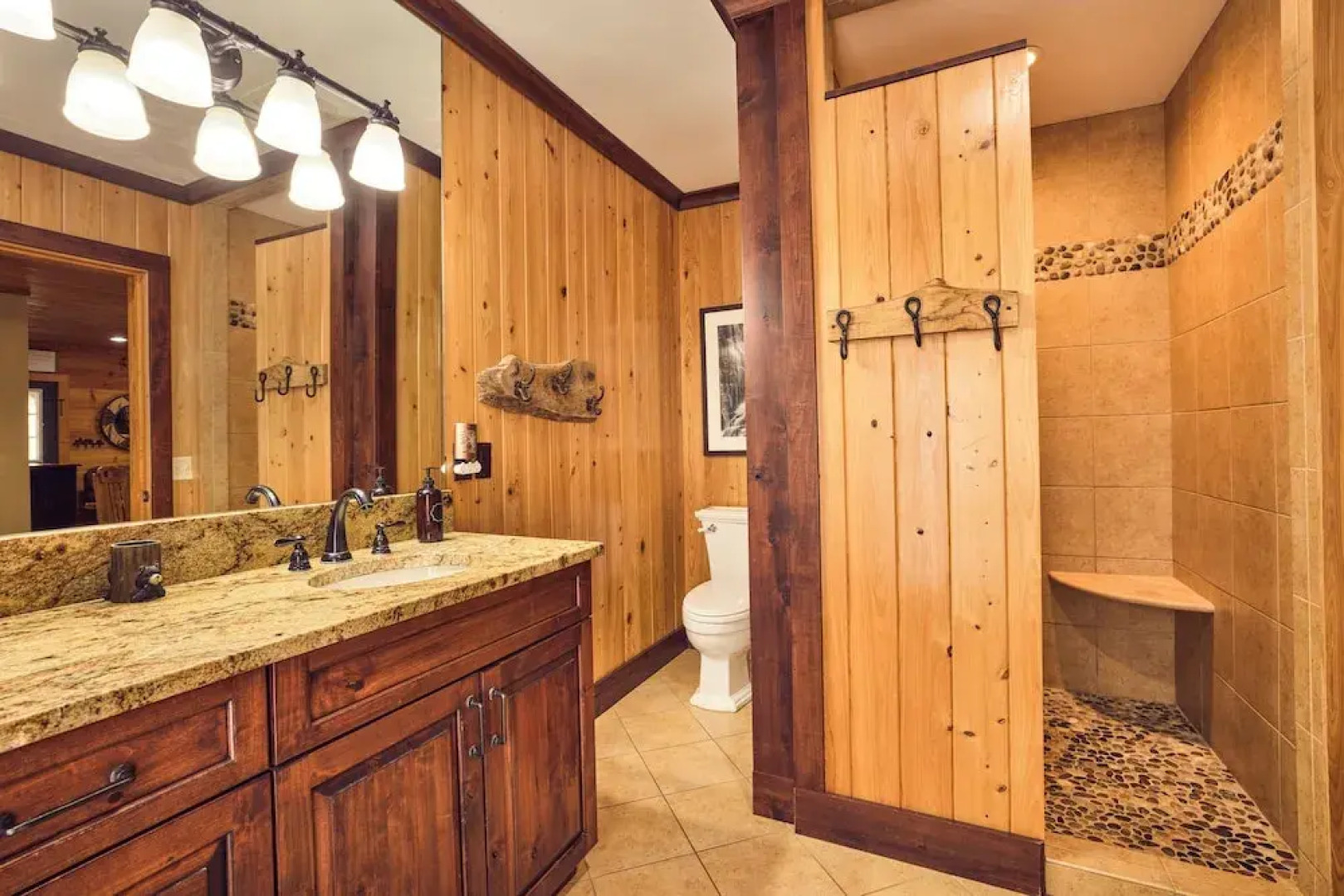 'peaceful Getaway' Penrose Cabin w/ Hot Tub & Pond