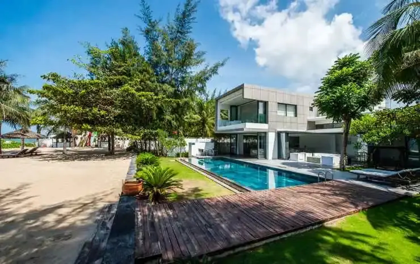 Sanctuary Ho Tram Resort