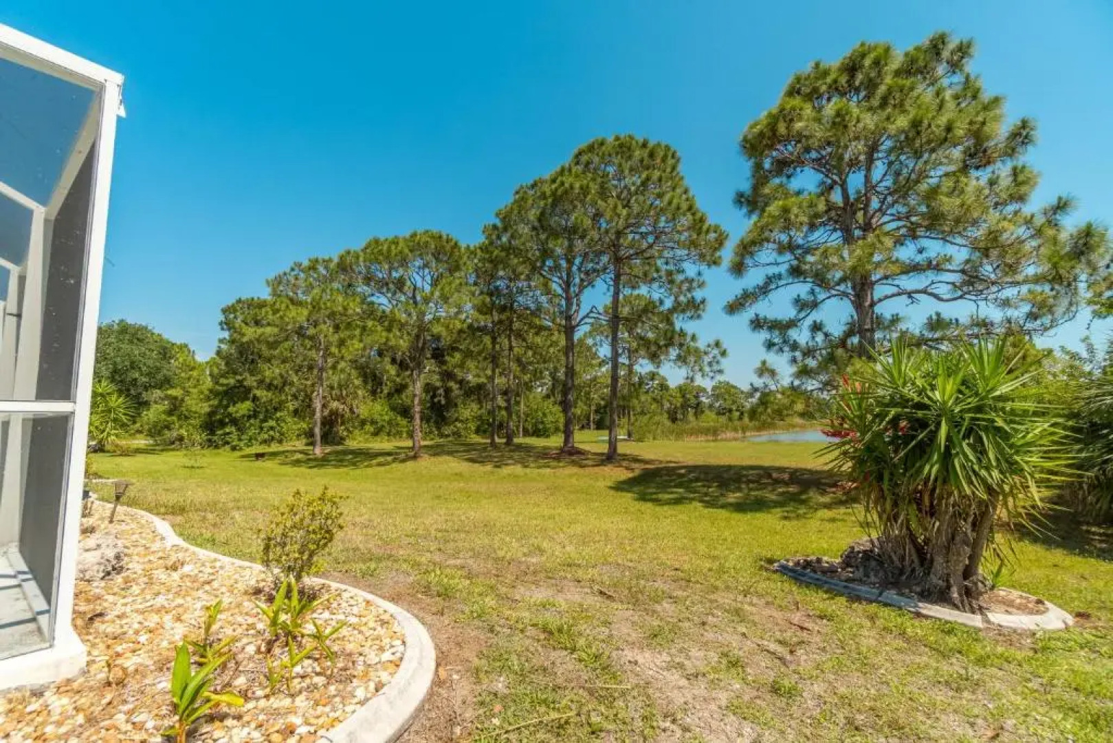 Westons Water Watch - Private Villa with heated pool - sleeps 6