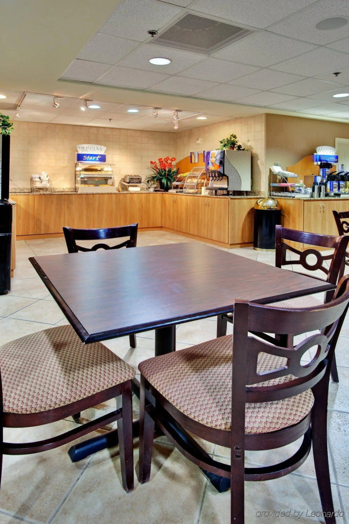 Holiday Inn Express Las Vegas-Nellis by IHG