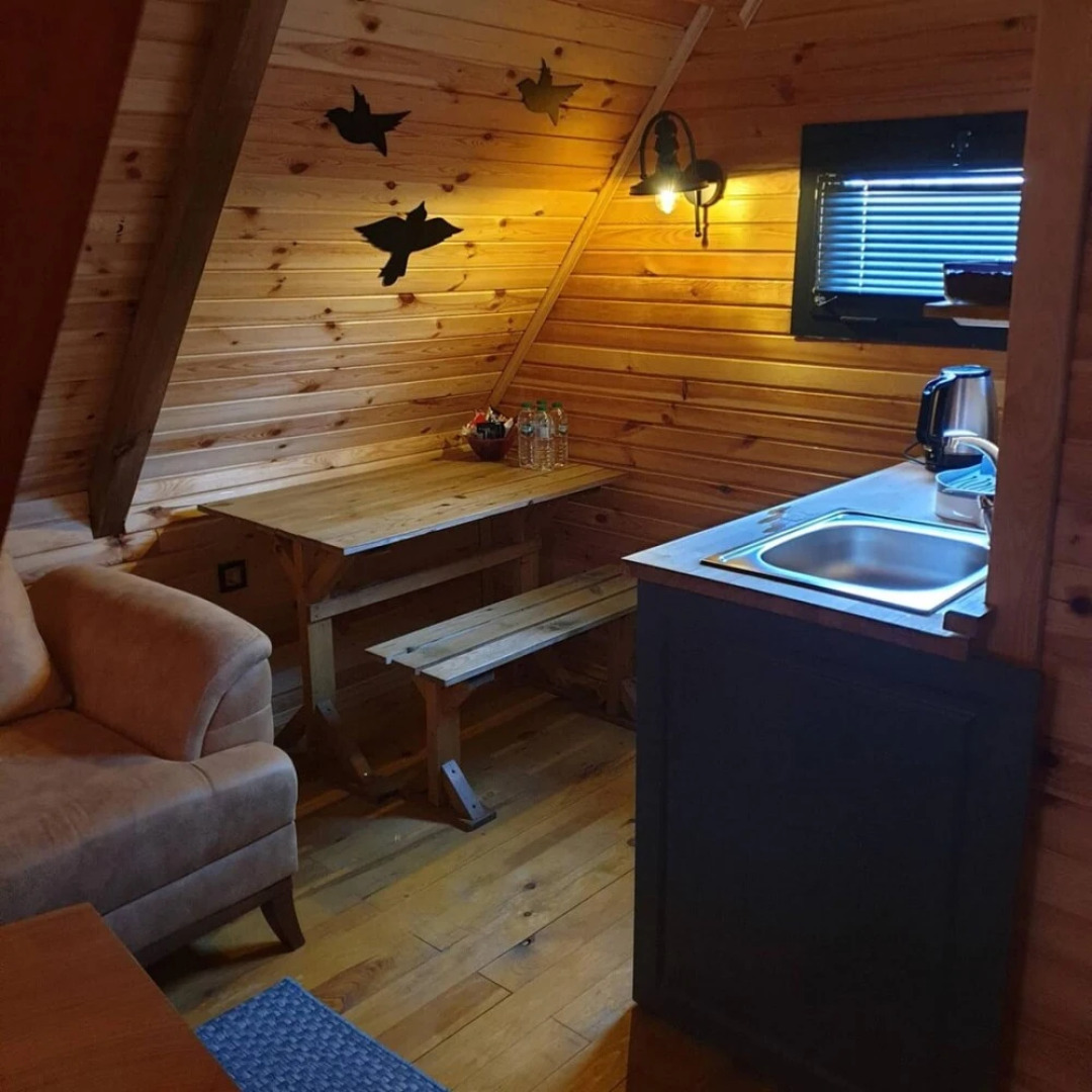 Bungalow With Shared Garden Near Beach in Cinarcik