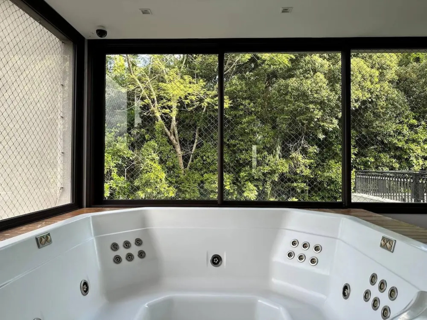 Mans o 6 Suites Riviera