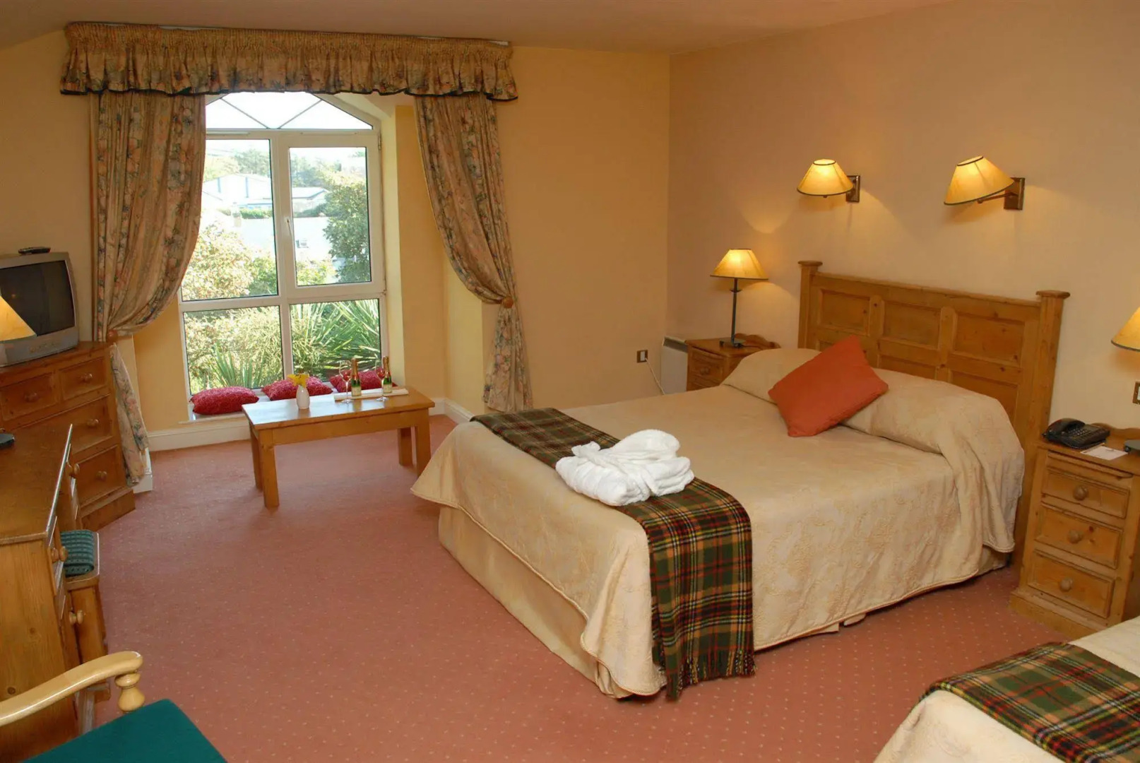 Dingle Benners Hotel