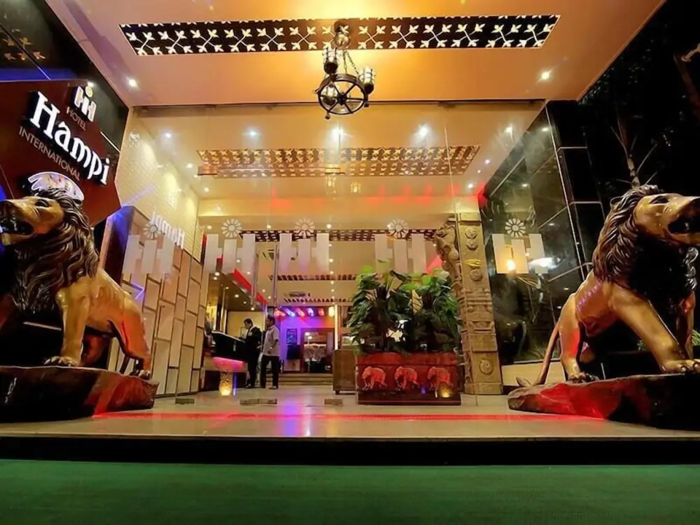 Hotel Hampi International