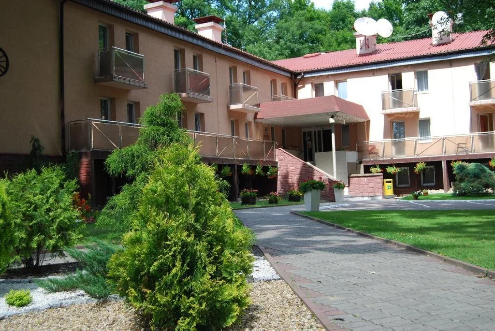 Hotel w Dobieszkowie