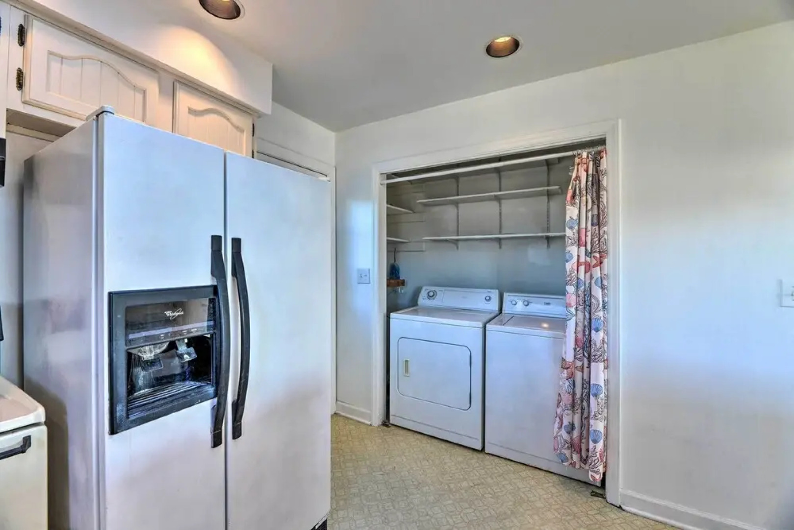 'west of the Moon' Ocean Apt w/ Beach Access!