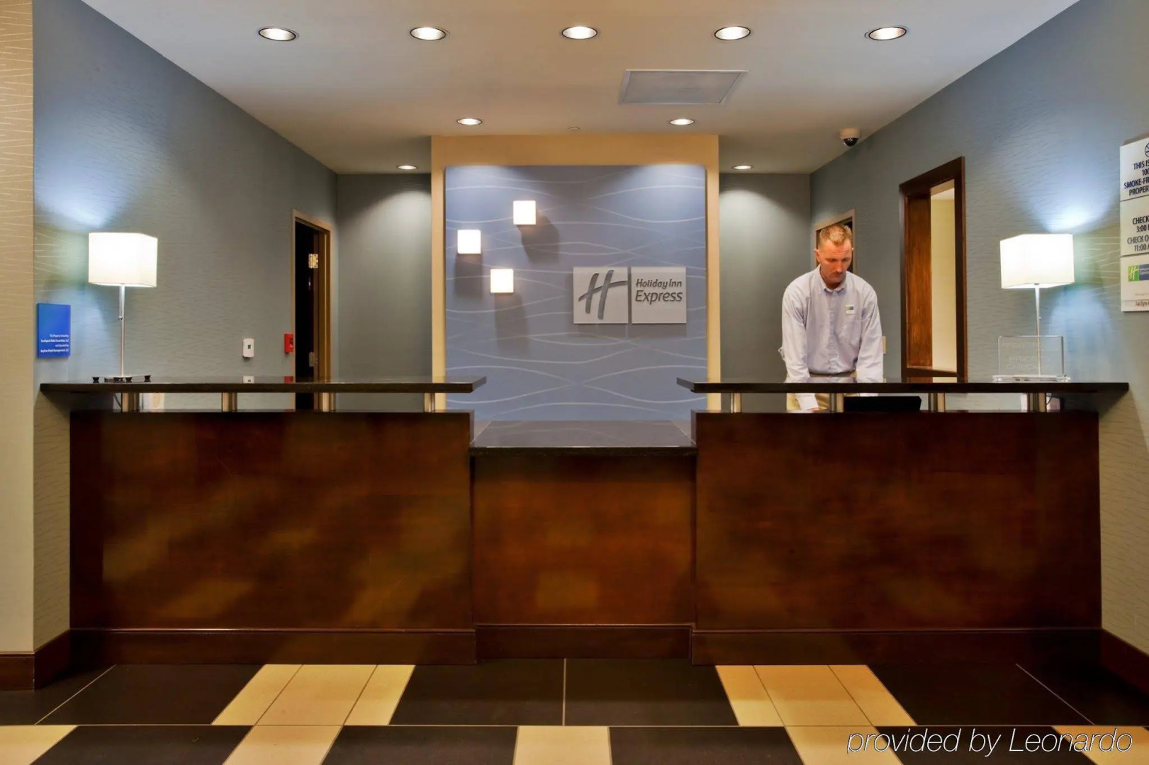 Holiday Inn Express Hotel & Suites Largo-Clearwater by IHG