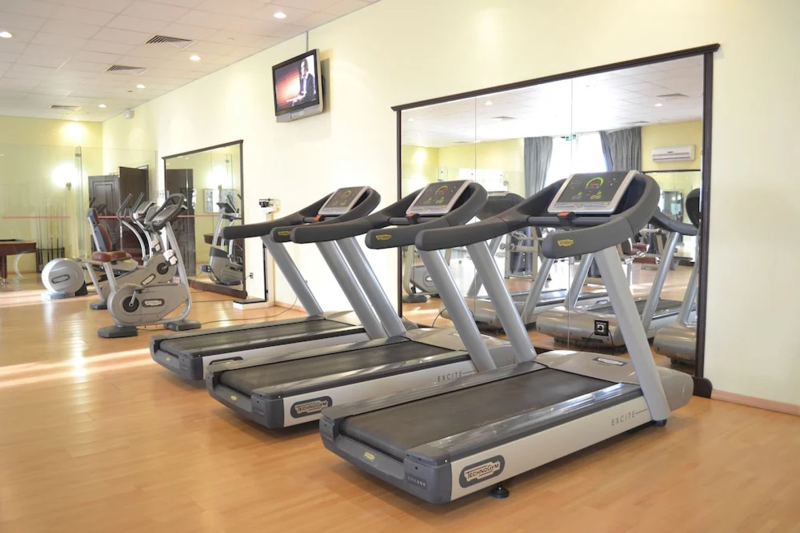 Hotel Holiday Inn Radhwa