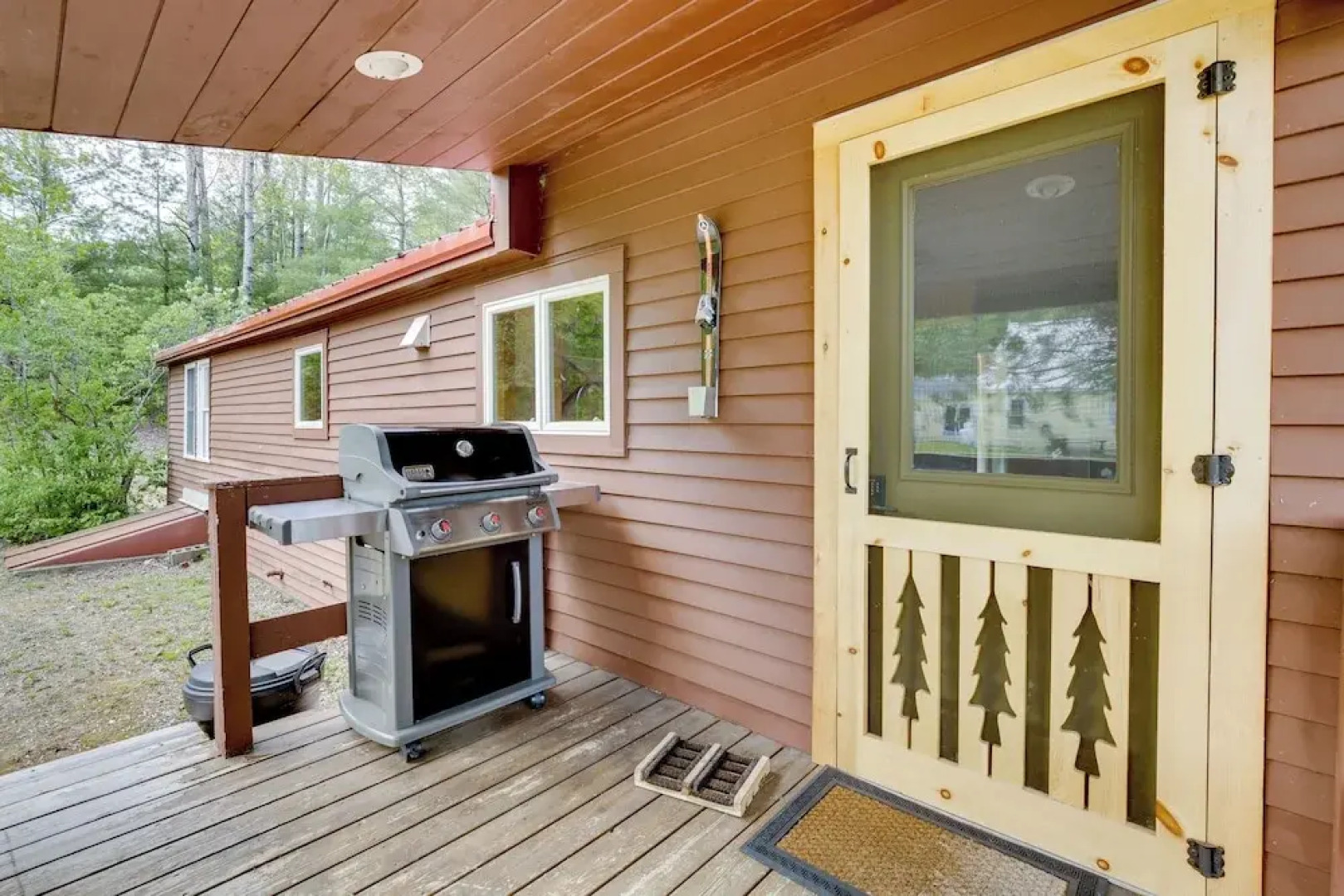 Gorgeous Sunday River Cabin w/ Saltwater Hot Tub!