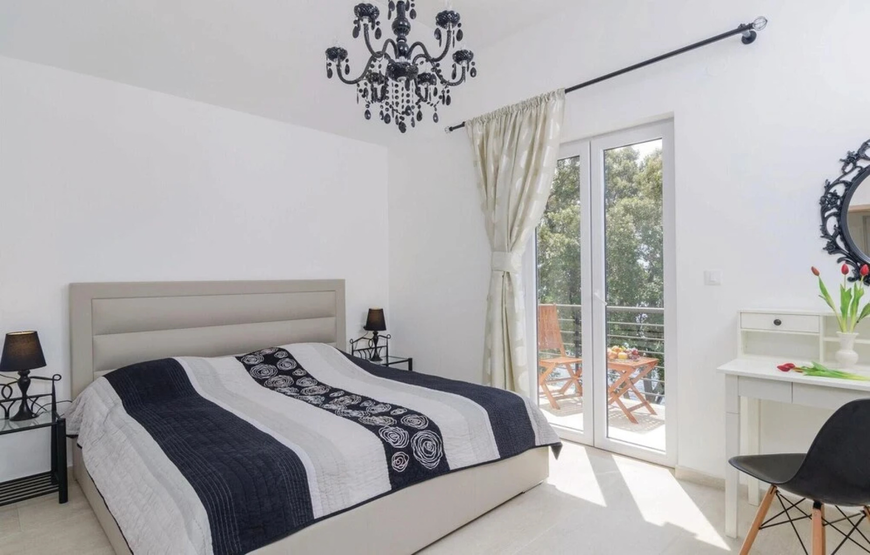 Beautiful Home in Dingac With Wifi and 3 Bedrooms