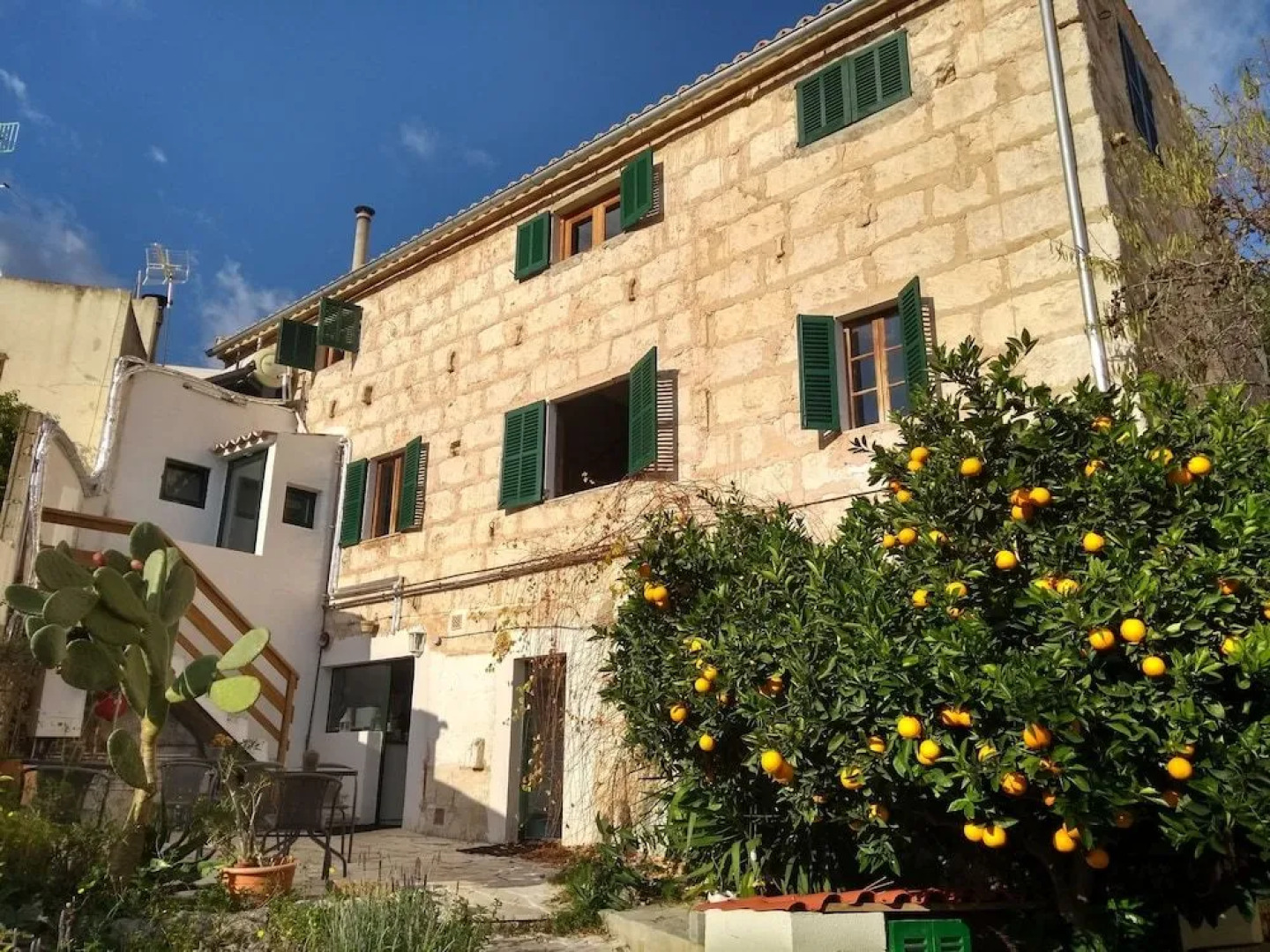 Casa Caimari Guest House