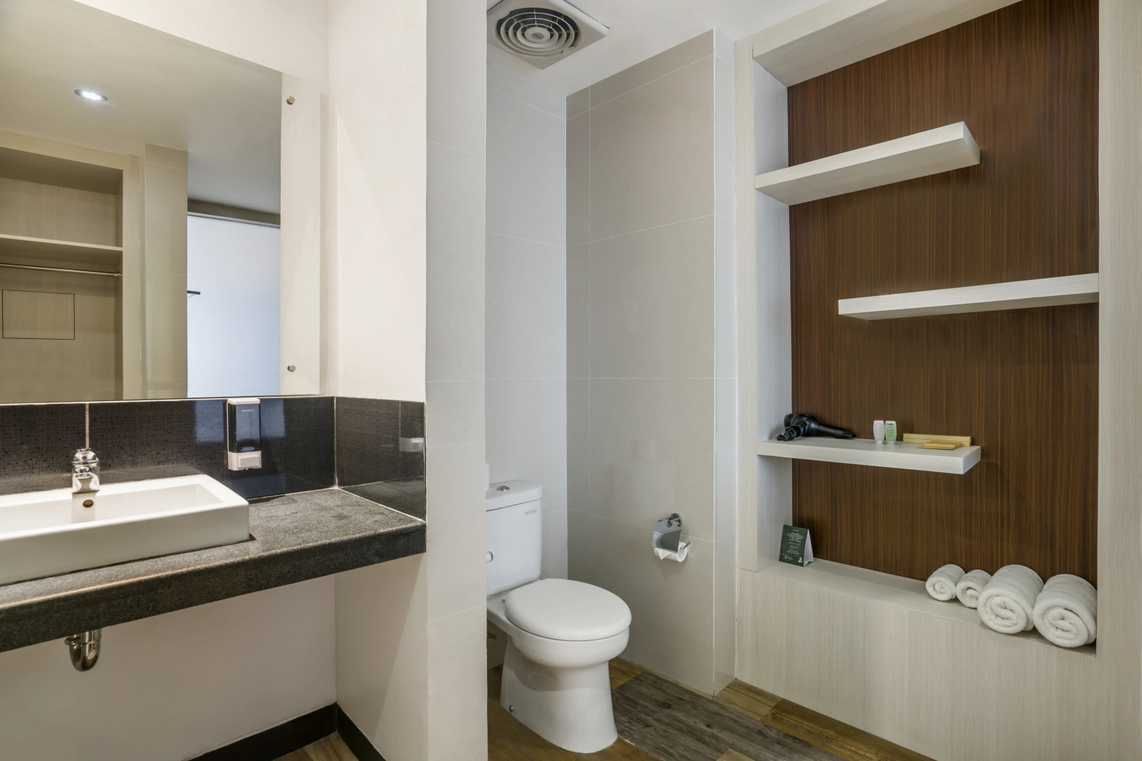 Tonys Villas & Resort