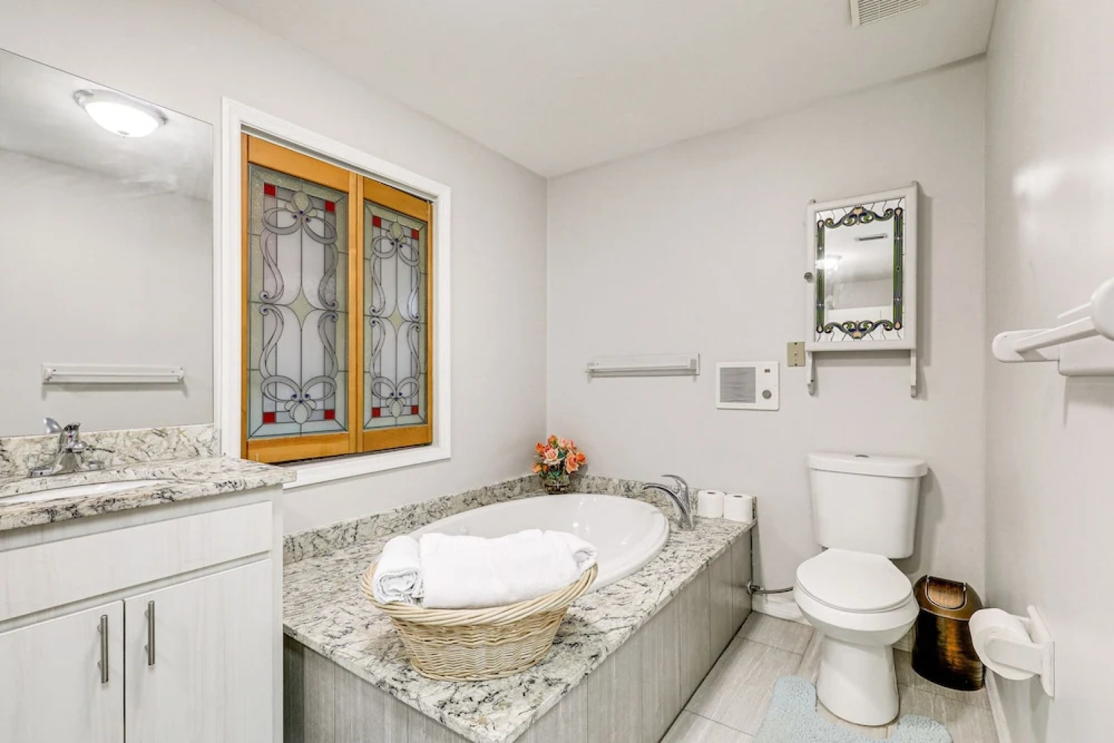 Spacious Brandon Home: 10 Mi to Downtown Tampa!