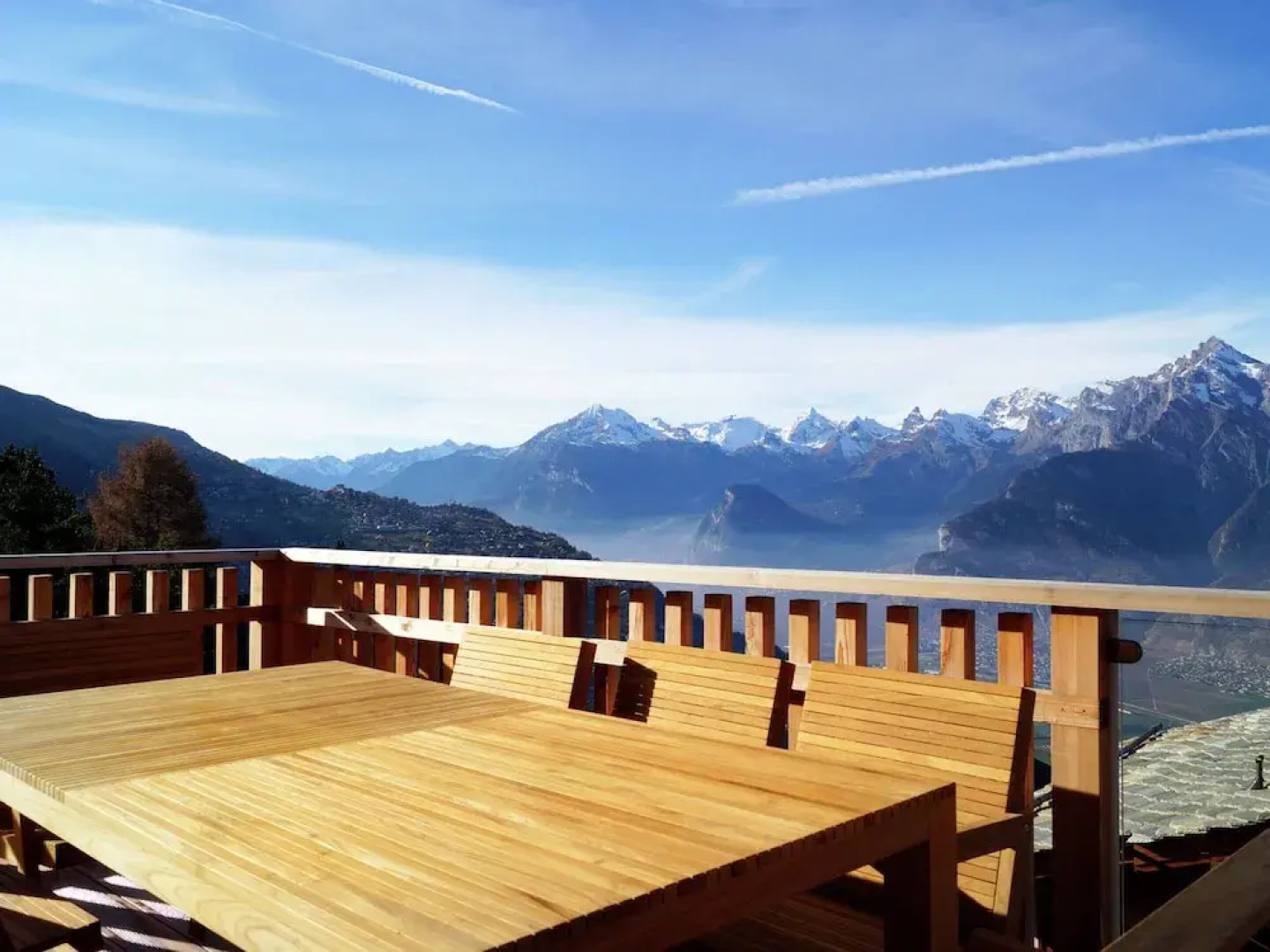 Luxury Apartment with Hot Tub in Veysonnaz