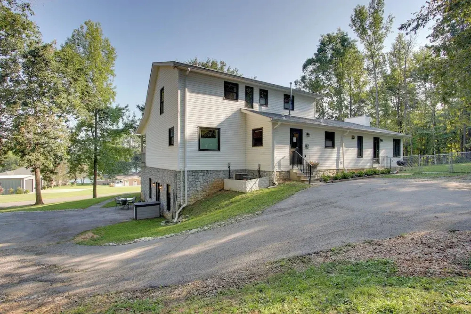 Waterfront Home Near Wilson Lake w/ Covered Porch!