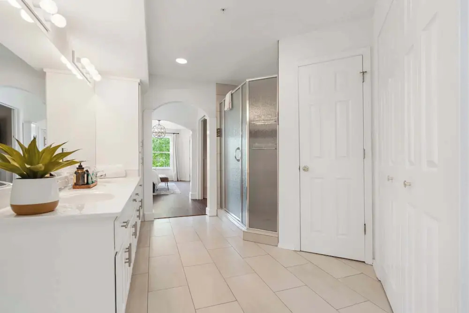 Lake It Easy Condo for 7